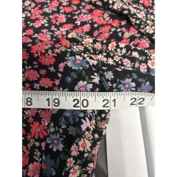 American Eagle Women's Floral Wrap Top Cropped Black Pink Blue X-Large - Picture 5 of 5